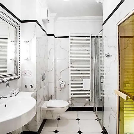 Mala Pieniawa Hotel 4*