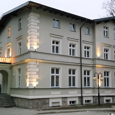 Hotel Mala Pieniawa 4*